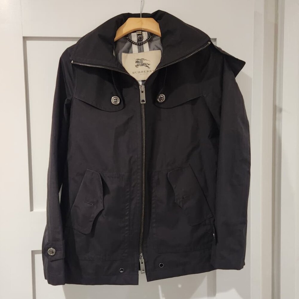 Burberry Hooded Utility Jacket —Black—XS - Excellent Condition - Make an offer!